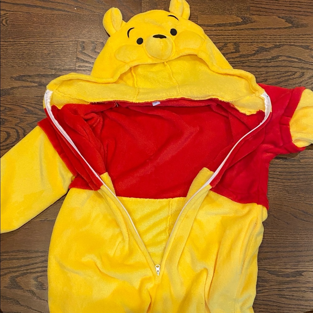 Winne the Pooh Onesie - Picture 4 of 5